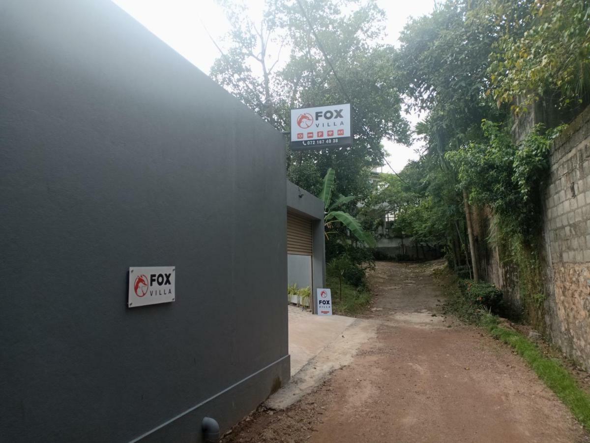 Fox Villa Wattala Luaran gambar